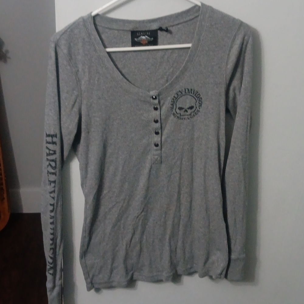 Woman's Harley Davidson shirt